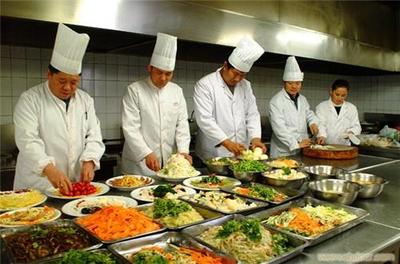 青浦食堂承包 上海川琪餐飲管理公司的專業(yè)服務(wù)與優(yōu)勢